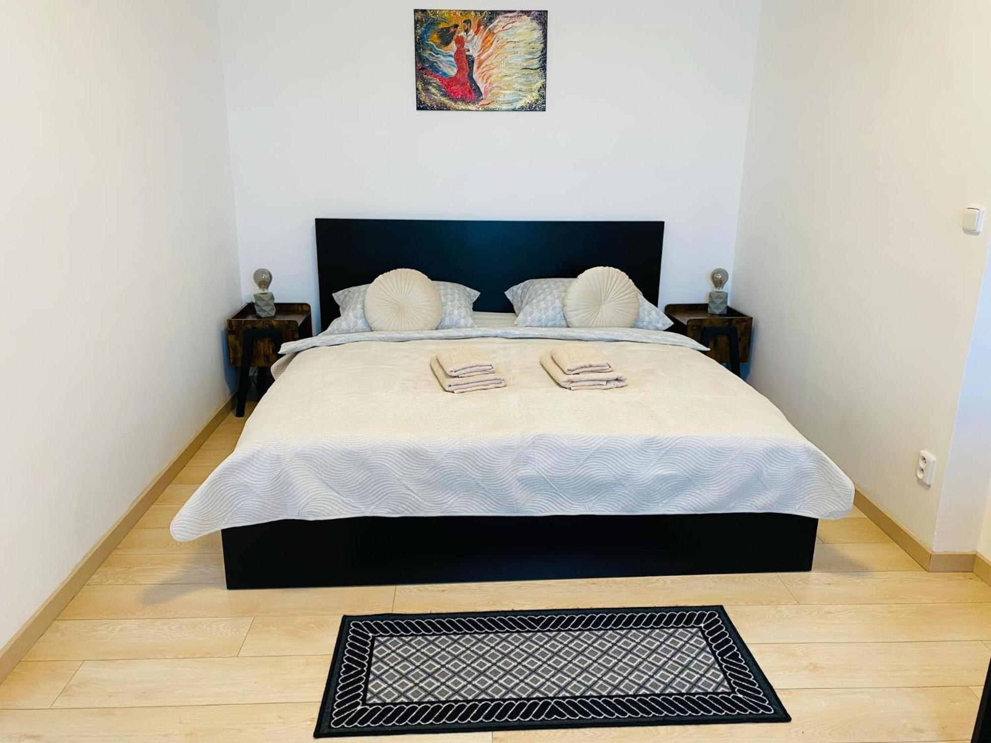 公寓 1bd On Masarykovo Square - Bathtube, Desk & Chair, Free Wi-fi Hradec Králové